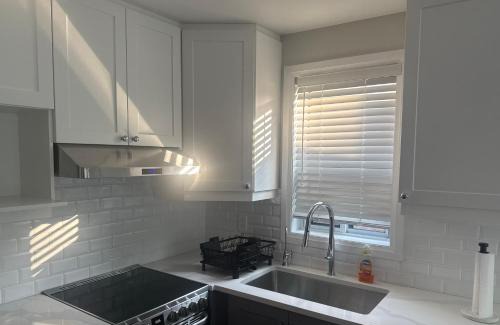 Hamilton Apartment | Sterling Rentals