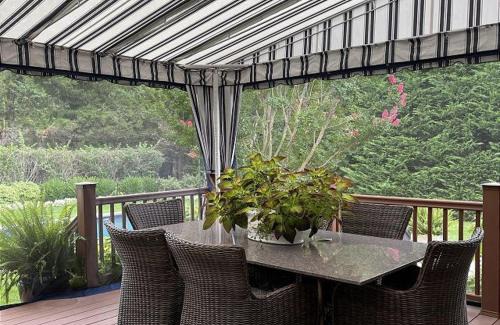 Southold House | Steve's Place: Heated Pool, 3BR Southold Home, Beach