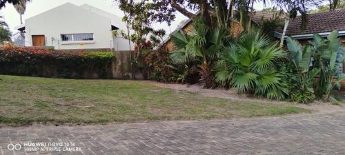 Richards Bay Apartment | Sthembile's guest house
