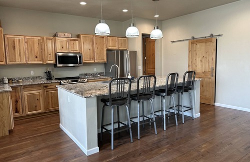 Absarokee House | Stillwater Riverfront Home, Close to the Beartooths, Fish from your door - Peace
