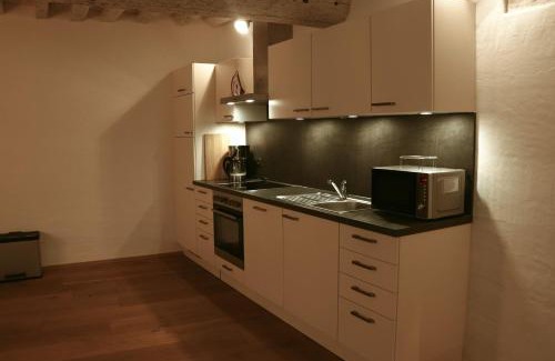 Kraiburg Apartment | Stilvolle Wohnung auf 50 m² mit Parkplatz und WiFi
