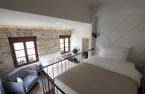 Gjirokaster Hotel | Stitch&Stone Suites