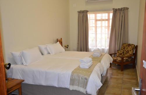 Komatipoort Apartment | Stoep At Steenbok Self Catering