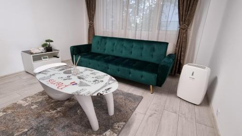 Iasi Apartment | Stone Bridge Apartment