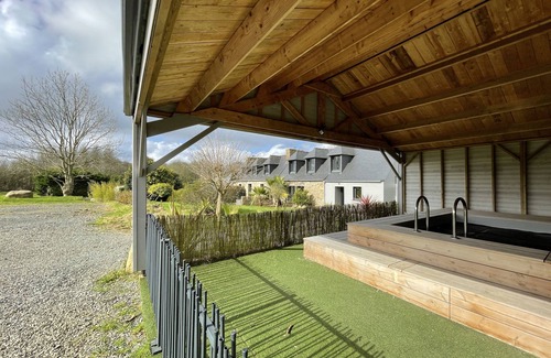 Trelevern House | Stone farmhouse for 4 people with heated swimming pool