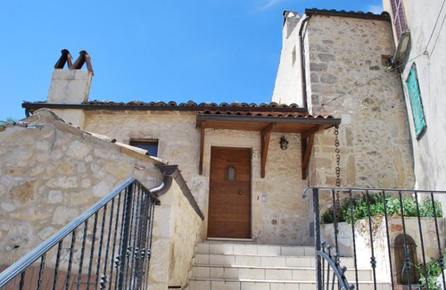 Pretoro House | Stone House Ilovemajella