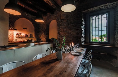 Alzate Brianza Apartment | Stone House