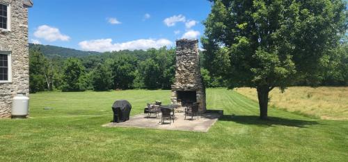 Luray House | Stone House