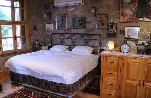 Ayvalik House | Stone House with Garden in Cunda/Ayvalik