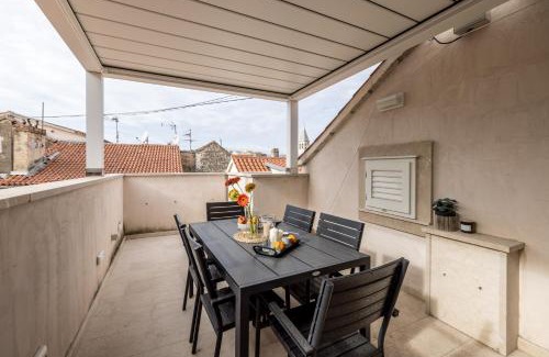 Old Town Villa | Stone villa NEPOT - in center - rooftop terrace