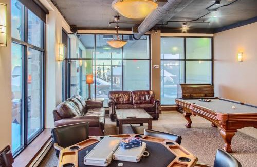 Big White Ski Resort Apartment | Stonegate Resort Unit B108