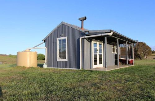 Lade Vale Apartment | Storm Cottage Off Grid Escape