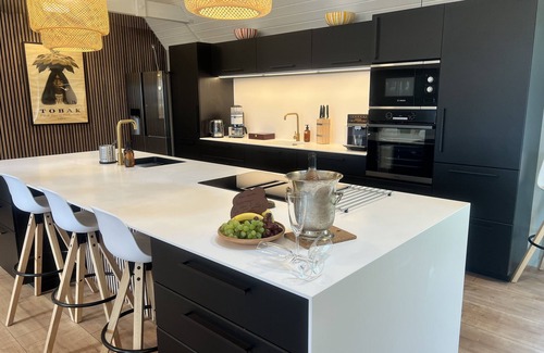 Assens Villa | Stort Luksus Feriehus 5 min fra Strand og by, alt Inkluderet!