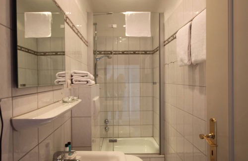 Alt-Travemunde/Ronnau Hotel | Strandperle, Lieblingsplatz Hotel