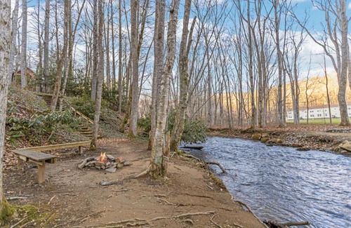 Boone House | Streamside Retreat 1
