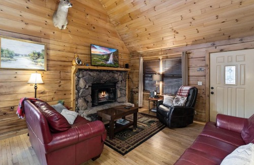 Boone House | Streamside Retreat 1