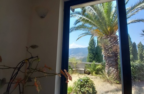 Patti Apartment | 'Stromboli' Room with Shared Terrace, Communal Garden and Air Conditioning