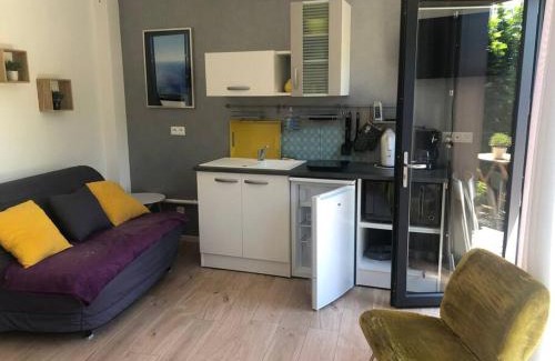 Chasseneuil-du-Poitou Apartment | Studio à 8 mn du Futuroscope