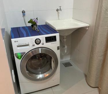 Jardim Palmeiras Apartment | Studio 201 - aconchegante com garagem privativa e varanda