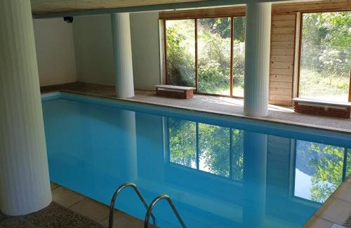 Saint-Jean-dʼAulps Apartment | Studio 28m² au centre avec piscine et balcon ! - FR-1-573-44