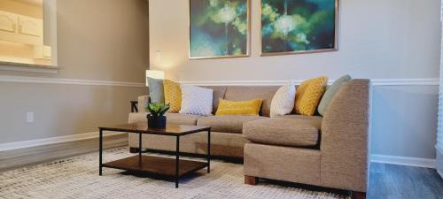 Pine Forest Apartment | Studio 409 - Accessible with Premium Wifi