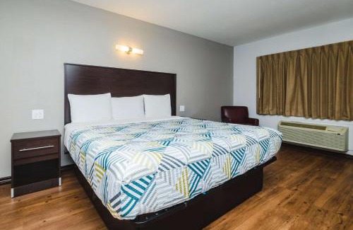 Channelview Hotel | Studio 6 Channelview TX Baytown West