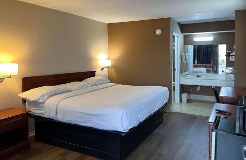 Millington Hotel | Studio 6 Millington TN