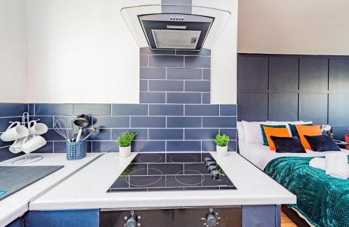 Willaston Apartment | Studio Annexe by Papermill, Deeside - En-Suite, Heswall
