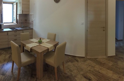 Ljuta Apartment | Studio apartment for couples