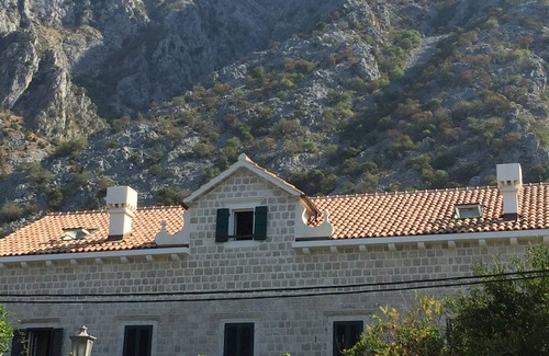 Ljuta Apartment | Studio apartment for couples