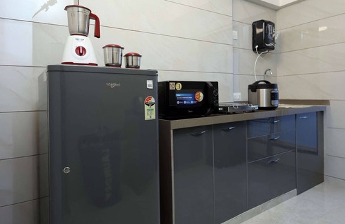Indira Nagar Apartment | Studio Apartment (Kitchen)