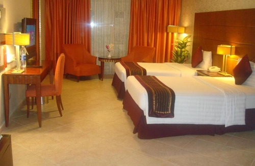 Al Mankhool Apartment | Studio Apartment Near Day To Day Al Karama By Luxury Bookings
