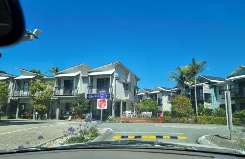 Tewantin Apartment | Studio Apartment Noosa Riverfront