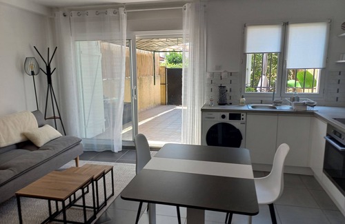 Bas-Vernet Apartment | Studio apartment with parking and outdoor area - 20 minutes from the beach