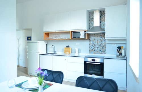 Split Apartment | Studio Apt Orchard on Rokova St