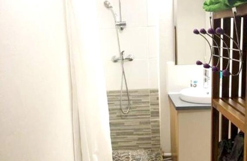 Les Abymes Apartment | Studio avec jardin et wifi a Les Abymes