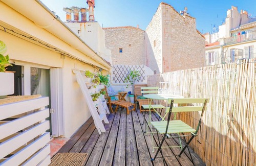 Noailles Apartment | Studio avec terrasse - Vieux Port & Cours Julien