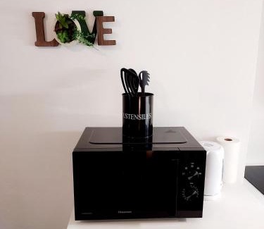 Neris-les-Bains Apartment | Studio B aux pieds des Thermes