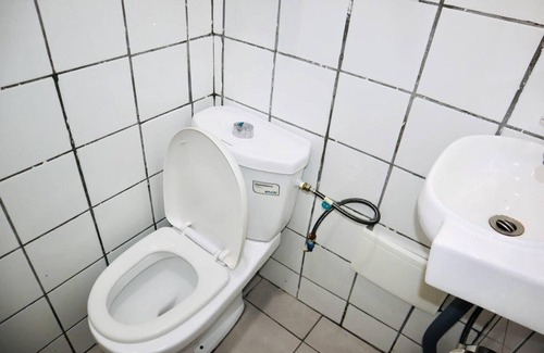 Douala Apartment | Studio B2,b-ssadi Santa Lucia,wifi, Canal, Gardien