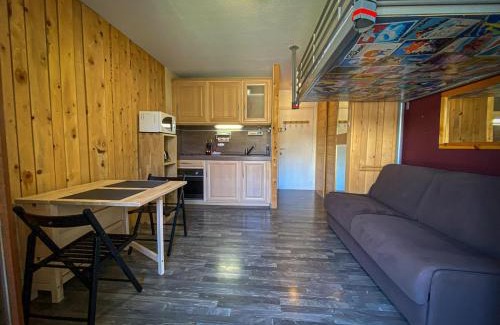 Saint-Etienne-de-Tinee Apartment | Studio balcon vue Alpes pistes de ski à 5 min