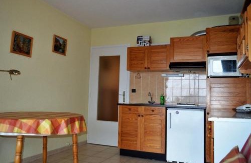 Font-Romeu-Odeillo-Via Apartment | Studio Cabine Sud avec Parking, à 300m du centre de Font-Romeu - FR-1-580-31