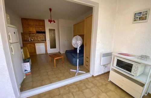 La Franqui-Plage Apartment | Studio Cabine 4 Pers, Terrasse, Parking Privé, Proche Plage et Commerces, La Franqui - FR-1-81-585