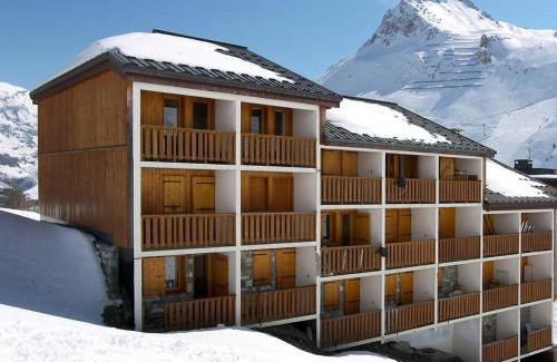 Tignes le Lac Apartment | Studio cabine 4 pers à Tignes, pied des pistes, proche commerces, balcon au sud, bien équipé - FR-1-411-486