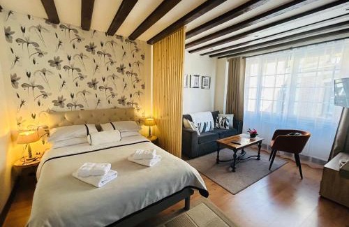 Honfleur Apartment | Studio chic de Sophie plein cœur du centre-ville