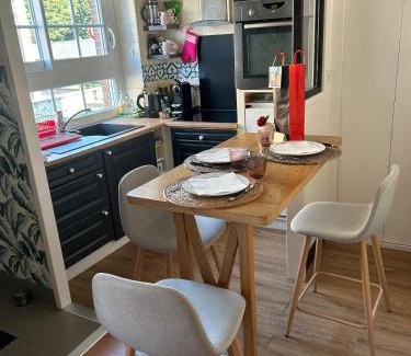 Honfleur Apartment | Studio chic de Sophie plein cœur du centre-ville
