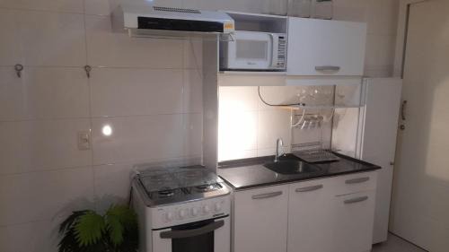 Piratuba Apartment | Studio climatizado, wifi no centro