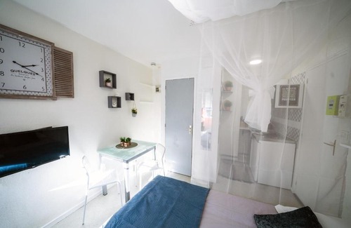Saint-Lo Apartment | Studio Cocoon ~ 4 mn du Haras ~ WIFI