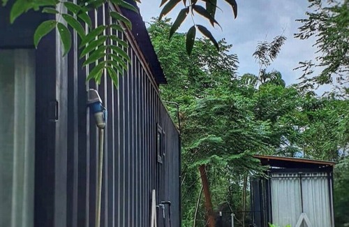 Ella Apartment | Studio cube 01 to sleep in a glass box