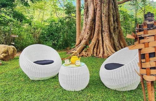 Ella Apartment | Studio cube 02 to sleep in a glass box.