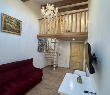 Centre Historique Apartment | Studio familial a Mezzanine presbytère dans l'Église